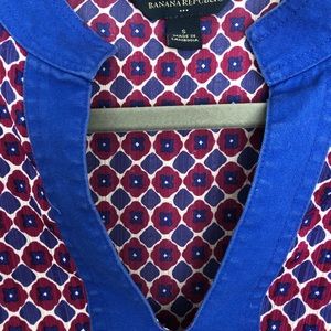 Banana republic magenta/navy LS top